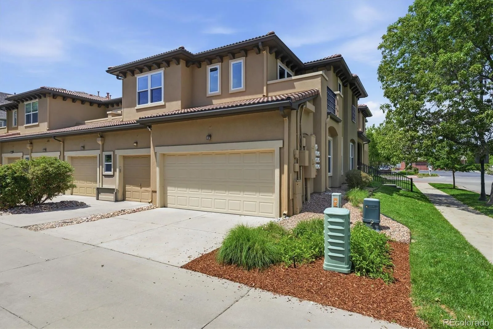 7704 E 25th Avenue Denver CO 80238 | MLS #REC3455409 06092026002054 1600 35