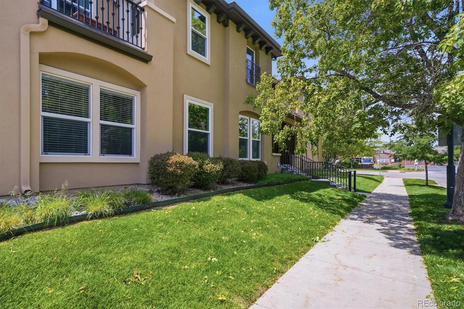 7704 E 25th Avenue Denver CO 80238 | MLS #REC3455409 06092026002054 1600 39