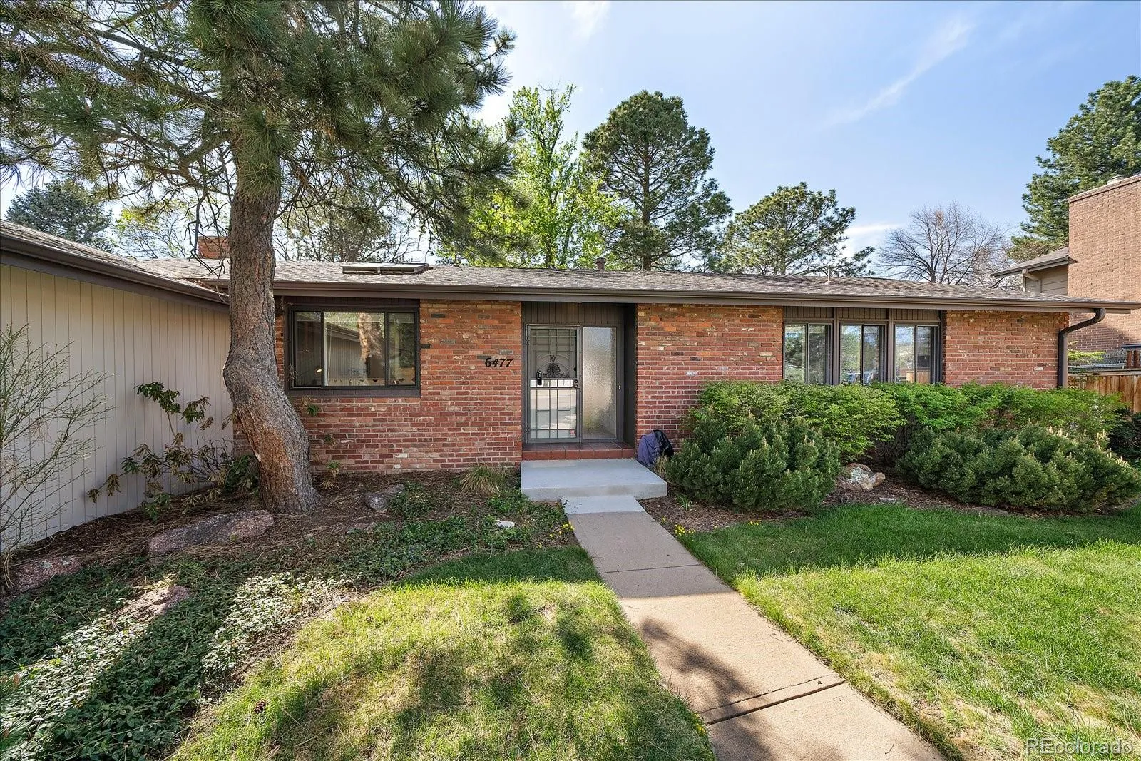 6477 S Hill Street Littleton CO 80120 MLS #REC3458465 04222026230615 1600 1