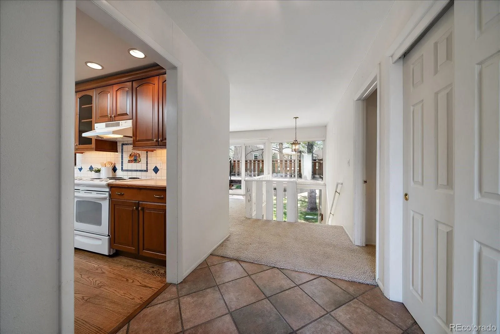 6477 S Hill Street Littleton CO 80120 MLS #REC3458465 04222026230615 1600 2