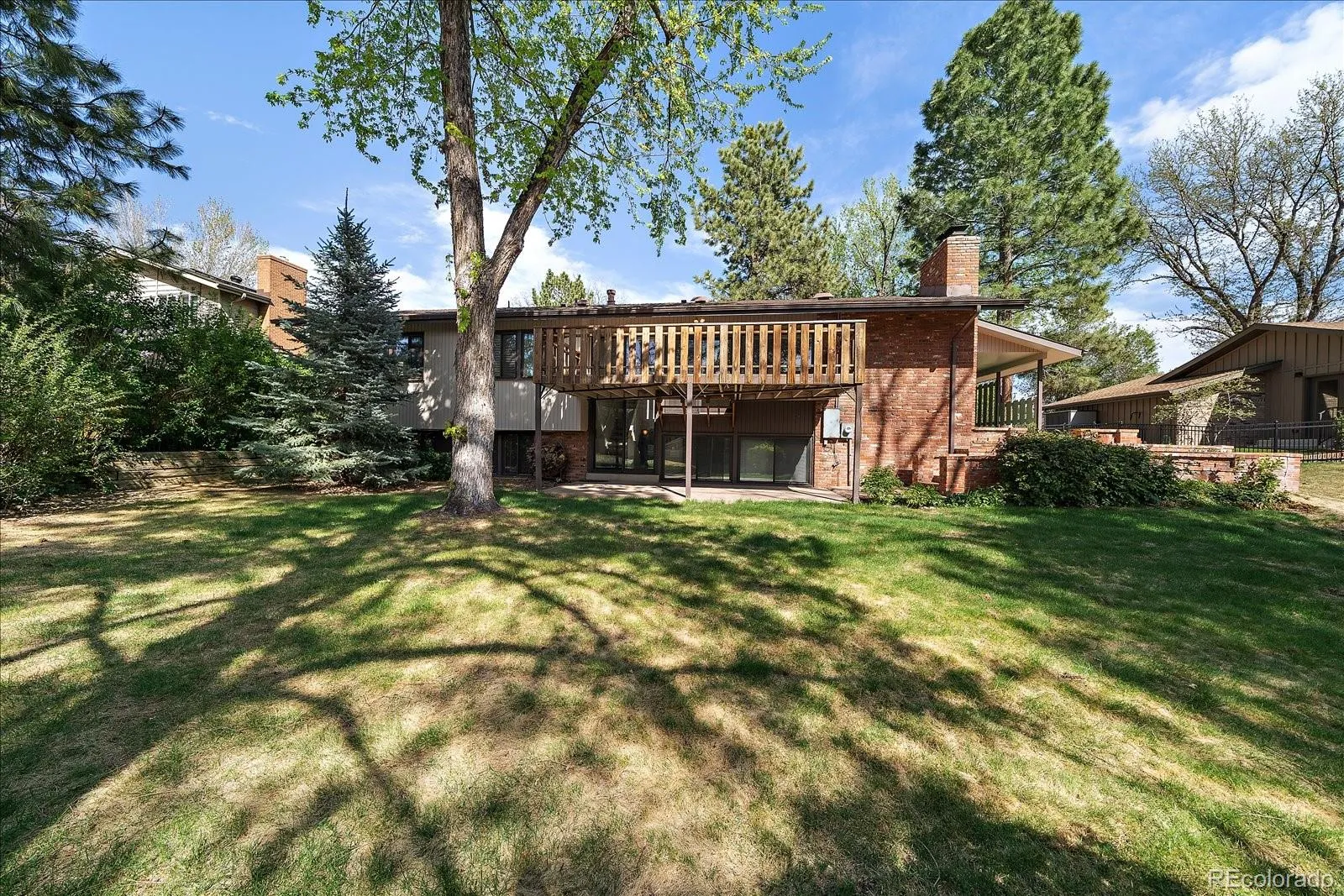 6477 S Hill Street Littleton CO 80120 MLS #REC3458465 04222026230615 1600 37