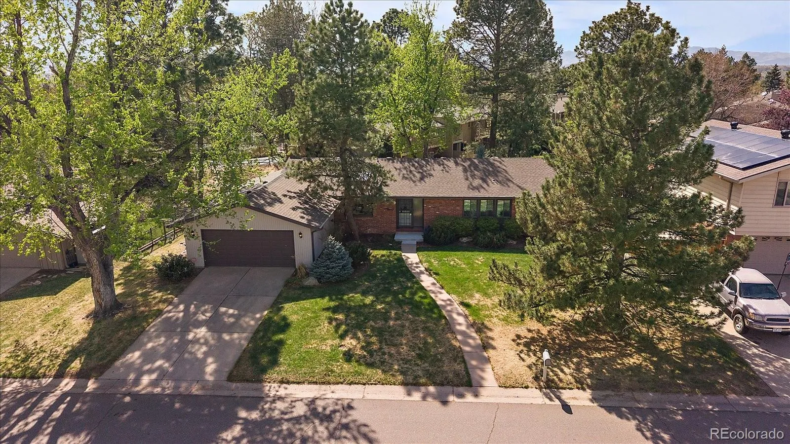 6477 S Hill Street Littleton CO 80120 MLS #REC3458465 04222026230615 1600 42