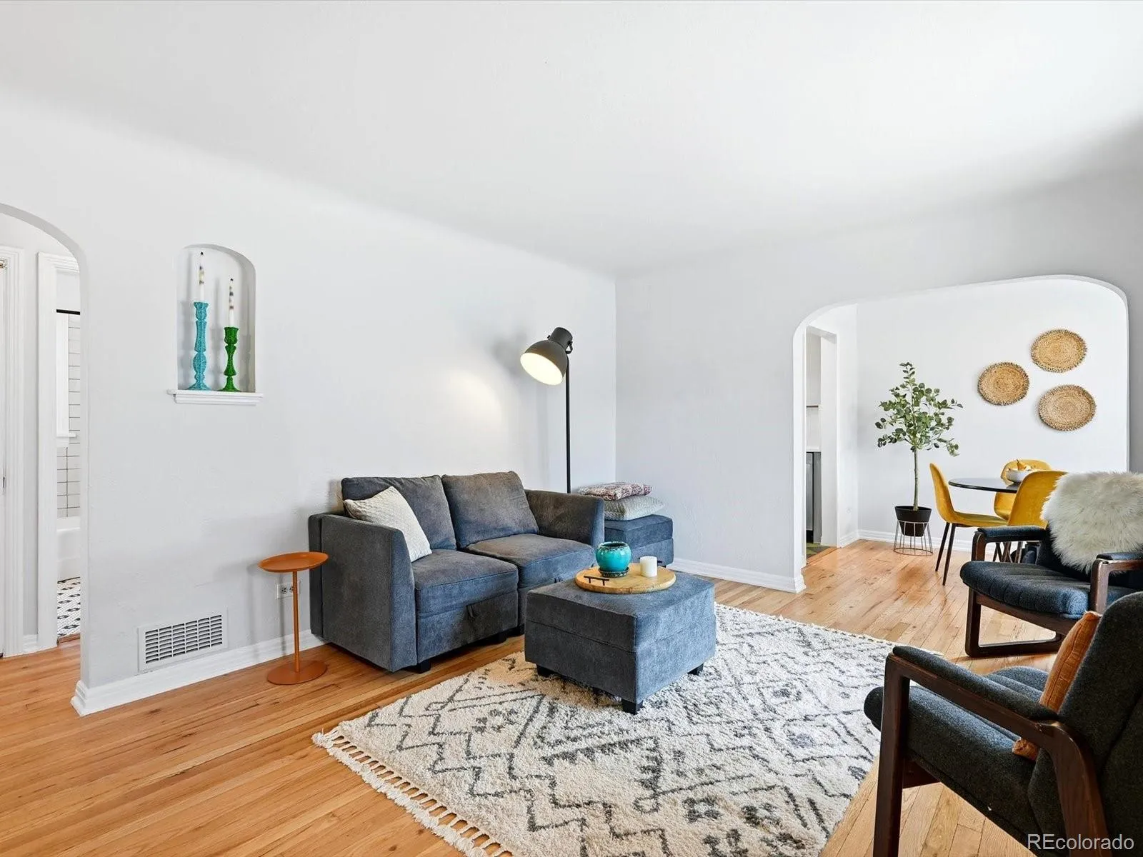 04102026195304 1600 5