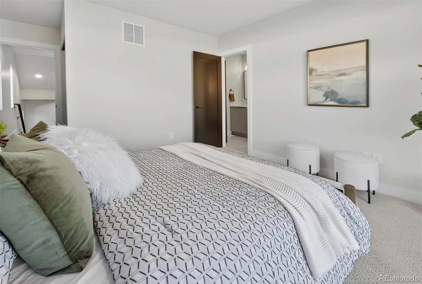 04212026223541 1600 20