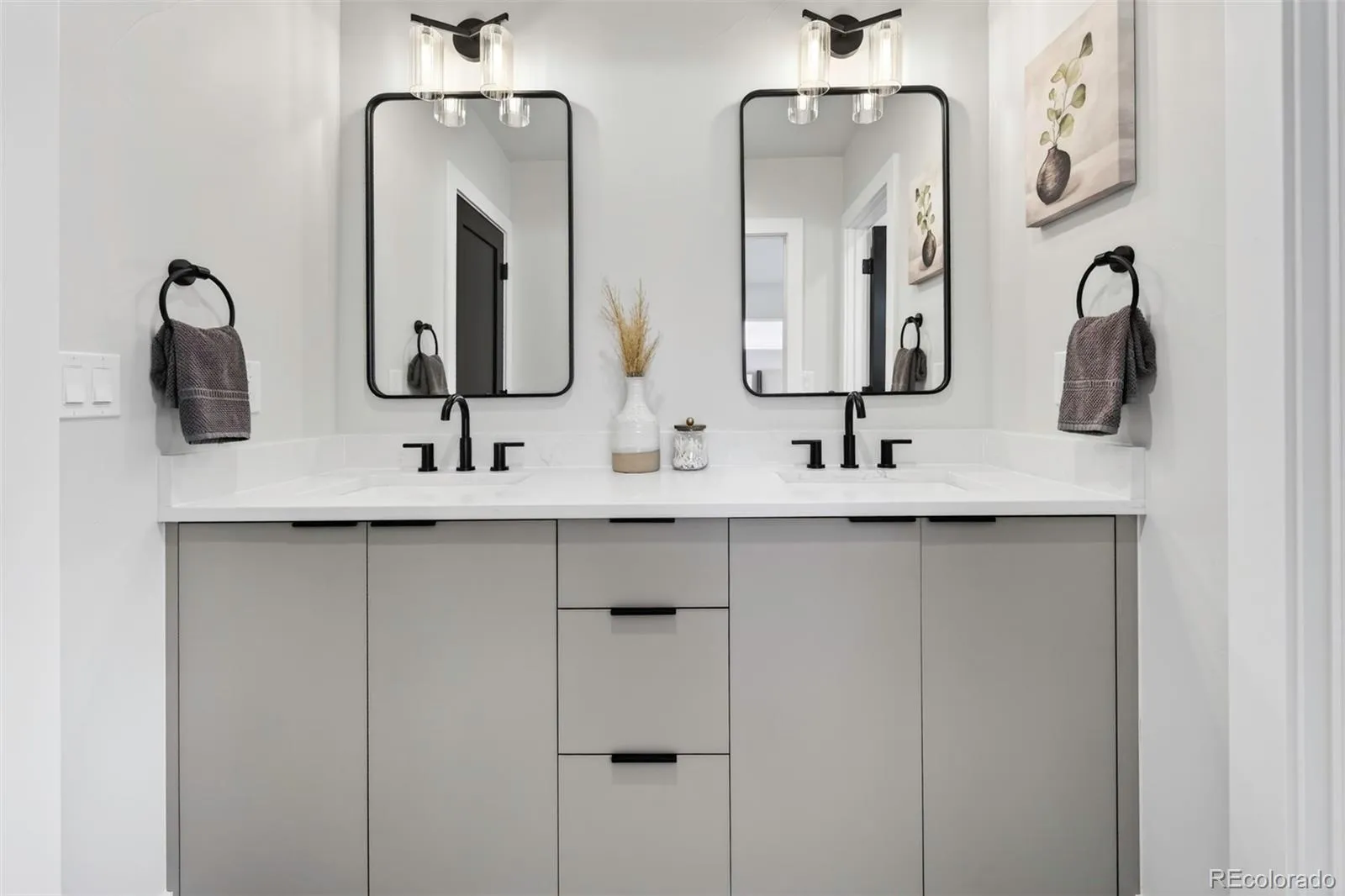 04212026223541 1600 21