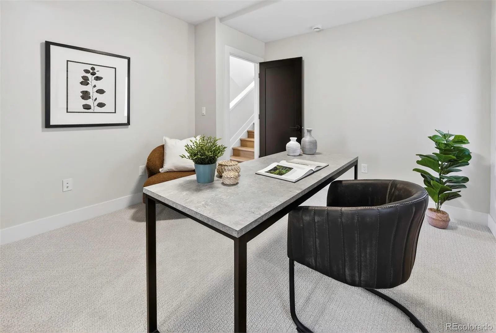 04212026223541 1600 25