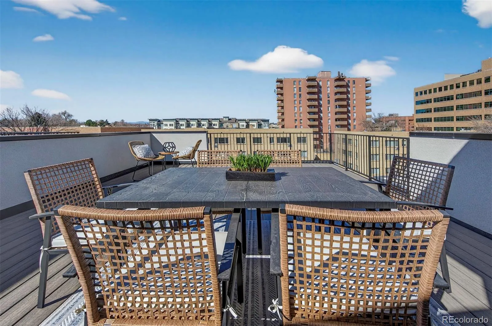 04212026223541 1600 29