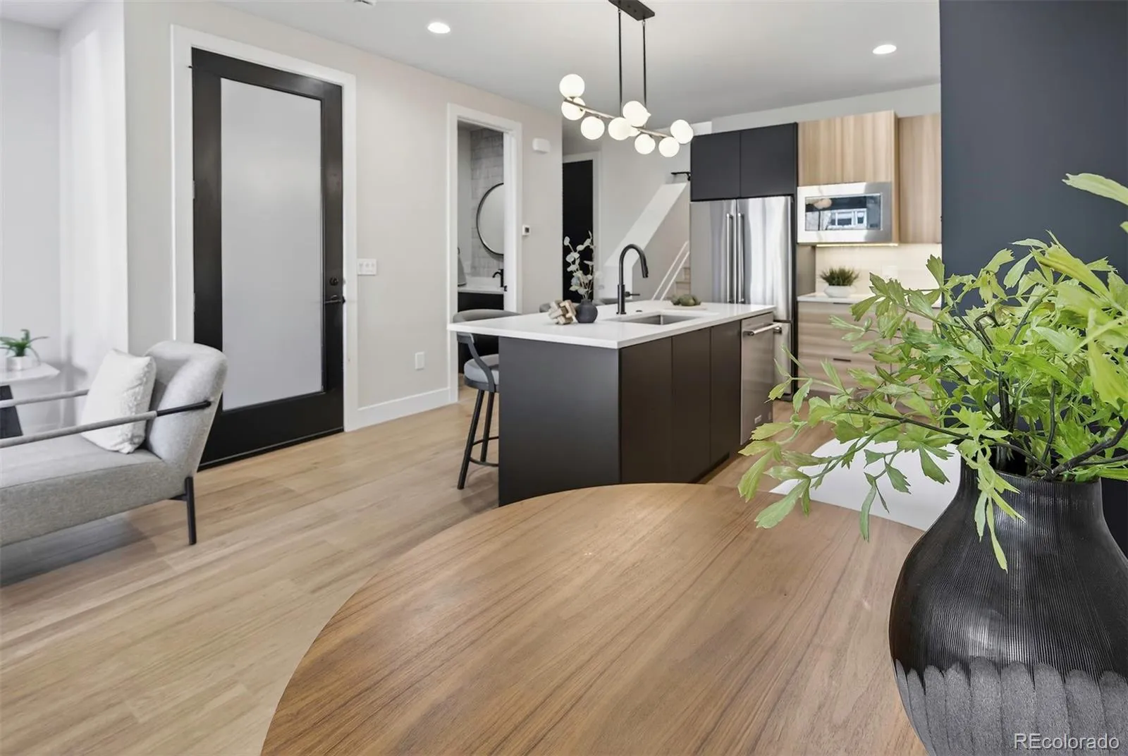 04212026223541 1600 6