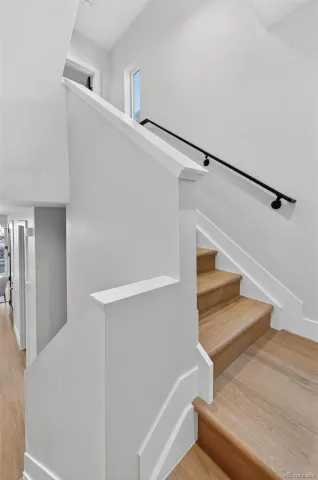 04212026223541 640 11