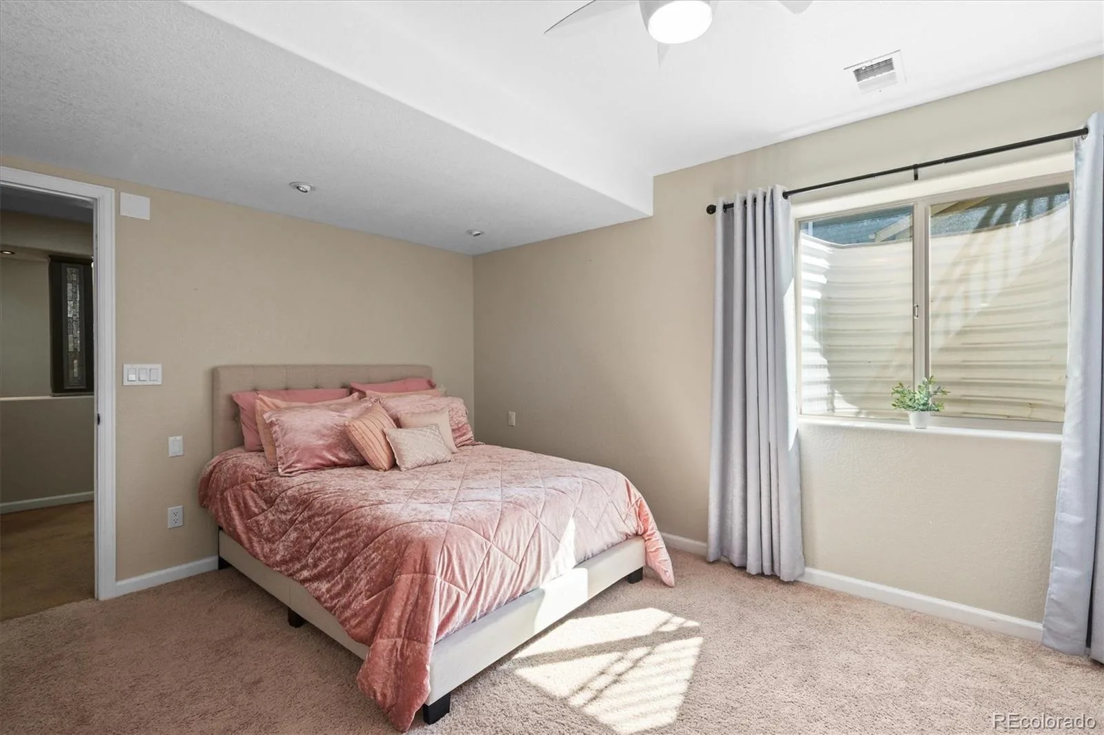 7680 S Blackstone Parkway Aurora CO 80016 | MLS #REC3462860 08102026174827 1600 35
