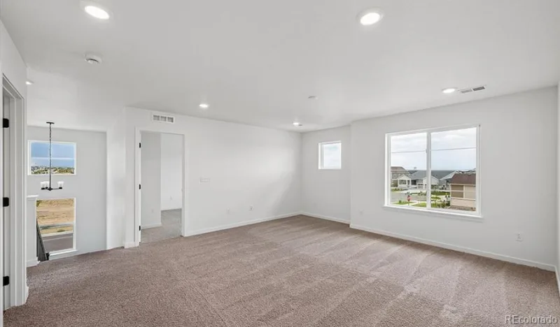 3862 N Hayleyville Street Aurora CO 80019 | MLS #REC3464276 08182026193144 800 13