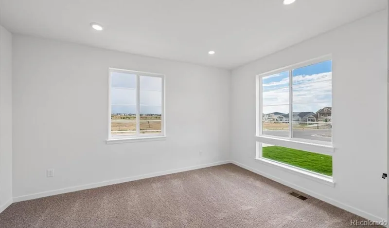 3862 N Hayleyville Street Aurora CO 80019 | MLS #REC3464276 08182026193144 800 4