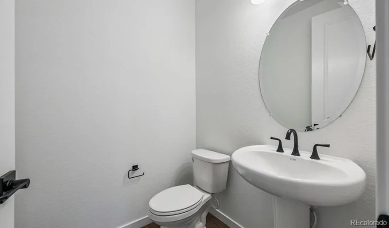 3862 N Hayleyville Street Aurora CO 80019 | MLS #REC3464276 08182026193144 800 6