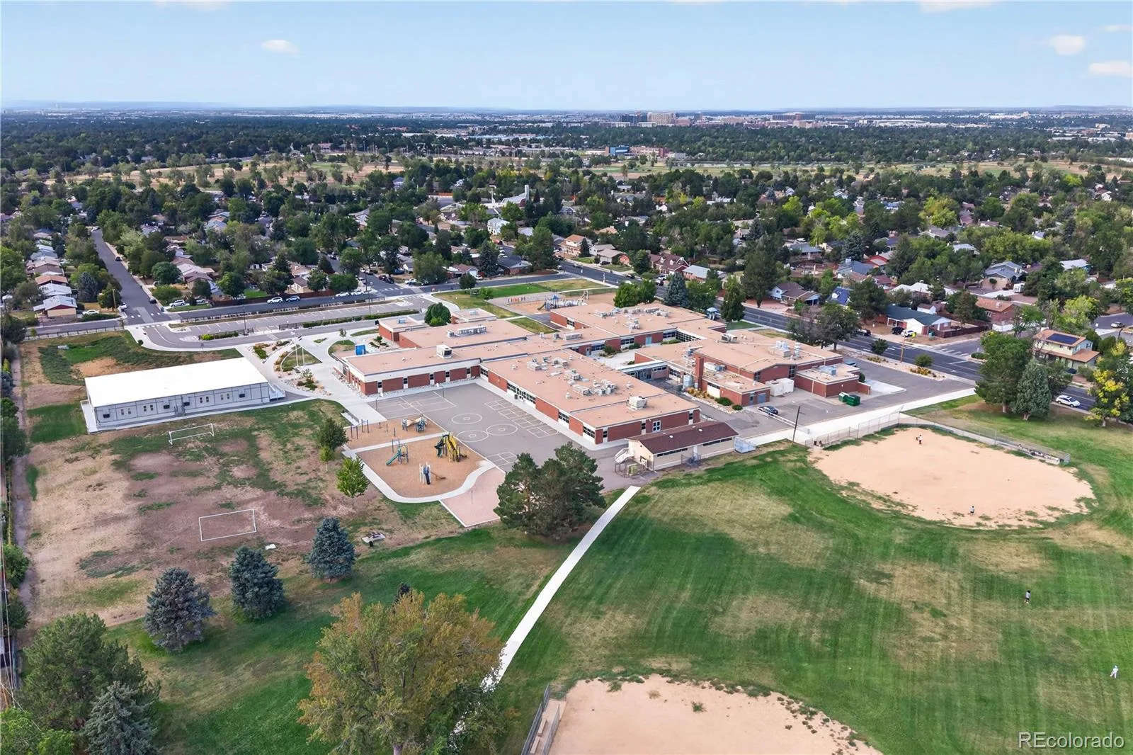 12562 E Exposition Drive Aurora CO 80012 | MLS #REC3465034 08172026200405 1600 40
