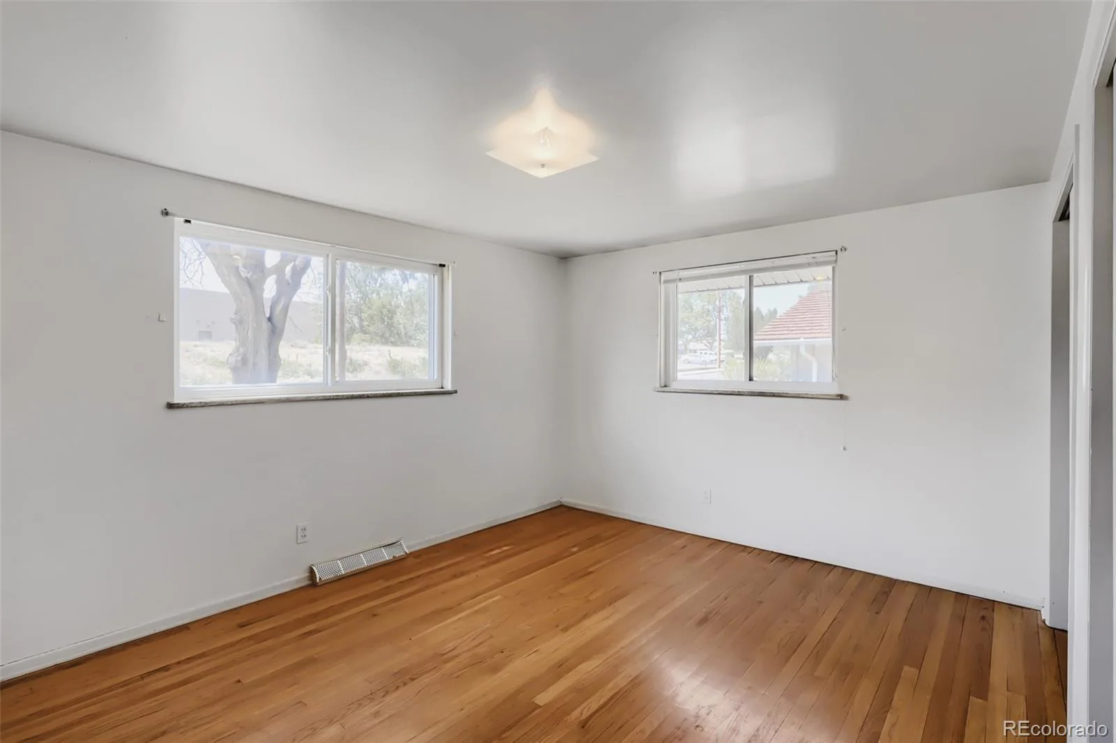 350 S Pierce Street Denver CO 80226 | MLS #REC3465097 07312026013613 1600 13