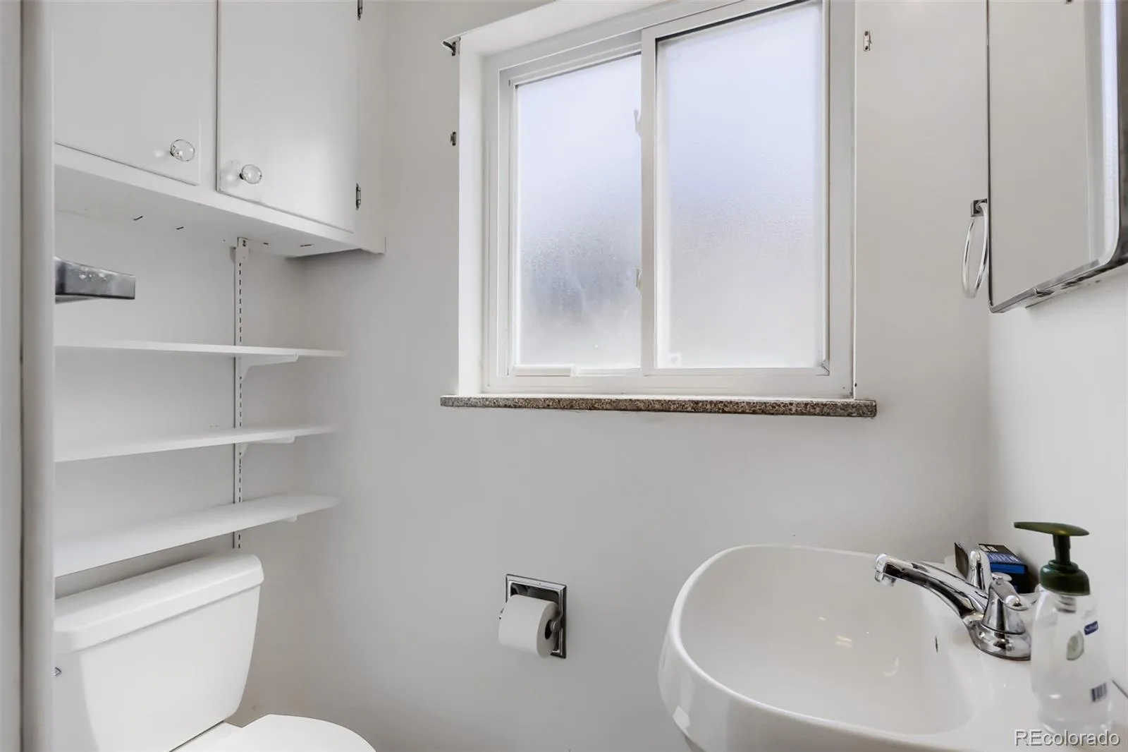350 S Pierce Street Denver CO 80226 | MLS #REC3465097 07312026013613 1600 14