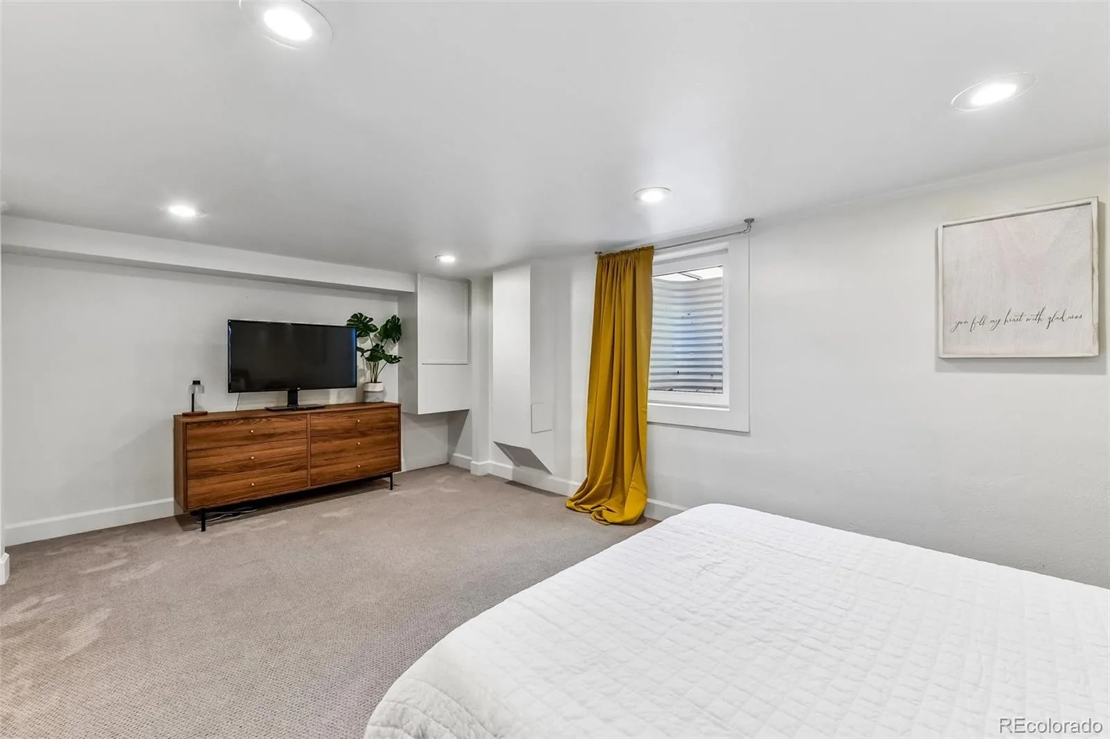 1825 S Adams Street Denver CO 80210 | MLS #REC3467964 09232026085333 1600 35