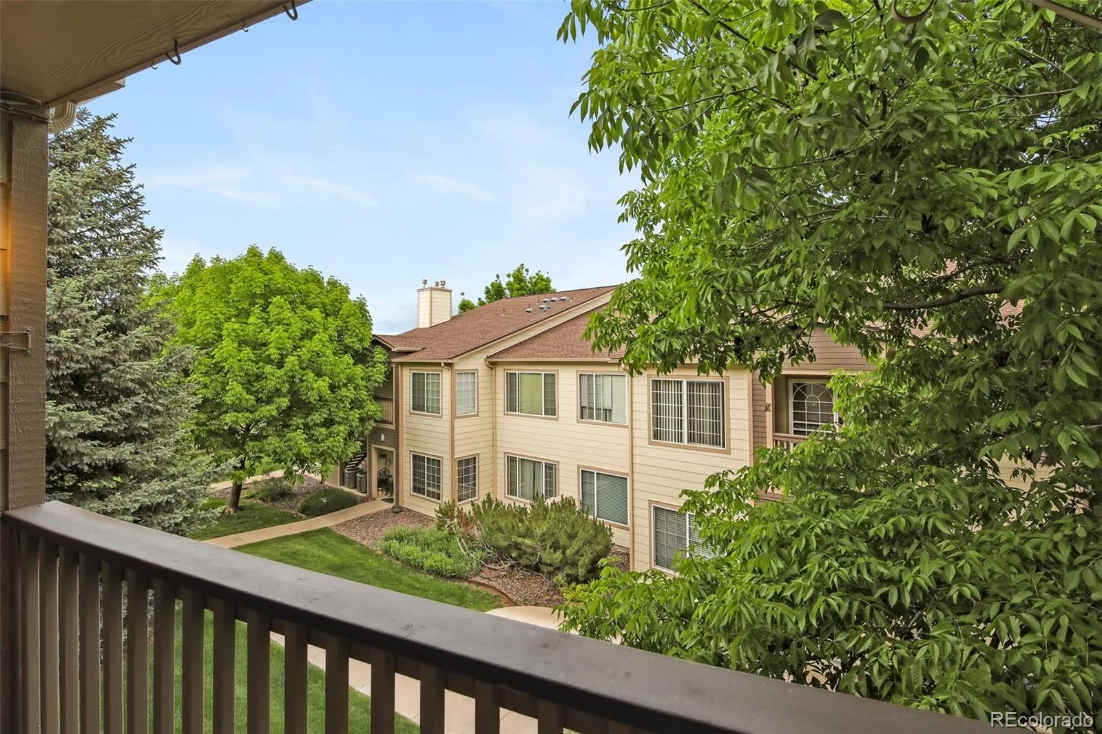 8775 W Berry Avenue #203 Littleton CO 80123 | MLS #REC3469285 07022026161239 1600 23