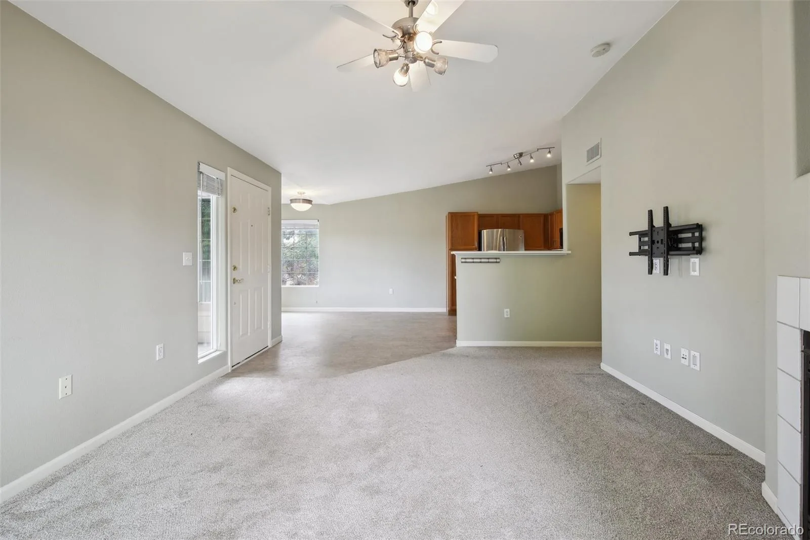 8775 W Berry Avenue #203 Littleton CO 80123 | MLS #REC3469285 07022026161239 1600 5