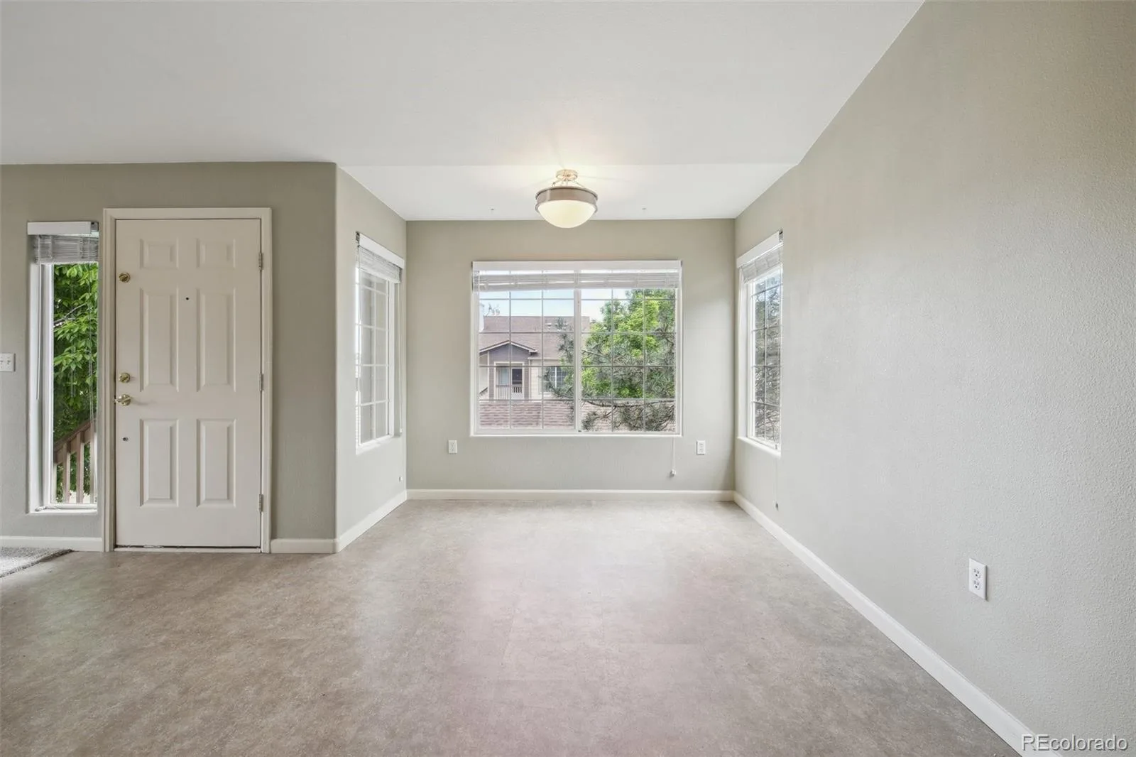 8775 W Berry Avenue #203 Littleton CO 80123 | MLS #REC3469285 07022026161239 1600 9