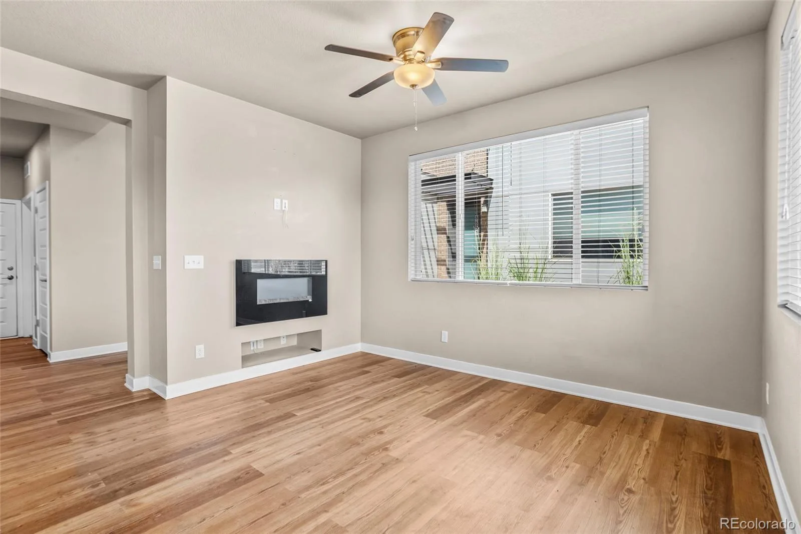 6647 N Pecos Street Denver CO 80221 | MLS #REC3472178 07252026005455 1600 13