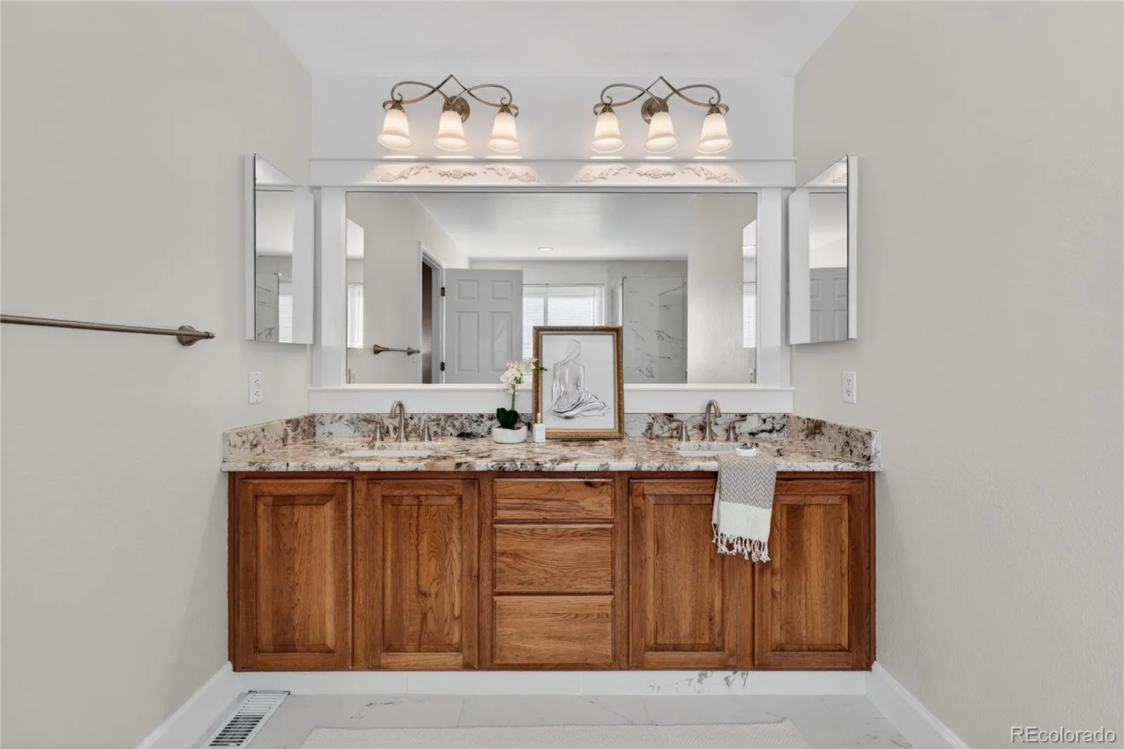 1774 Spring Water Place Highlands Ranch CO 80129 MLS #REC3475059 05142026225948 1600 22