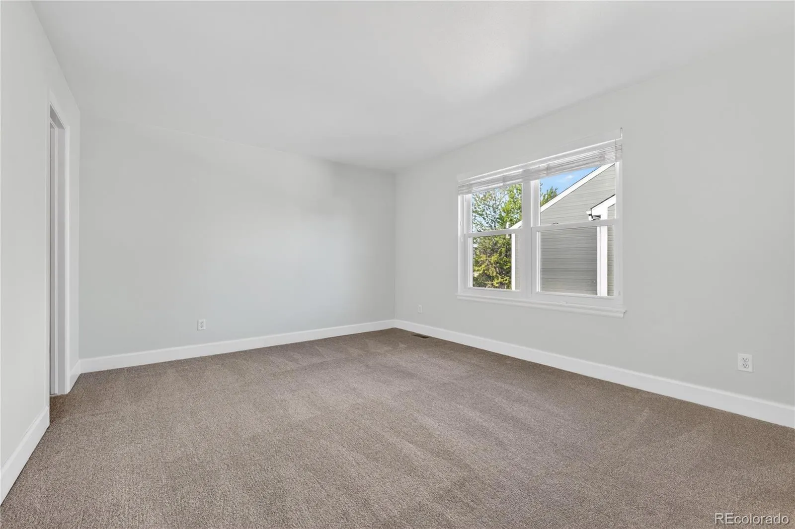 1774 Spring Water Place Highlands Ranch CO 80129 MLS #REC3475059 05142026225948 1600 31