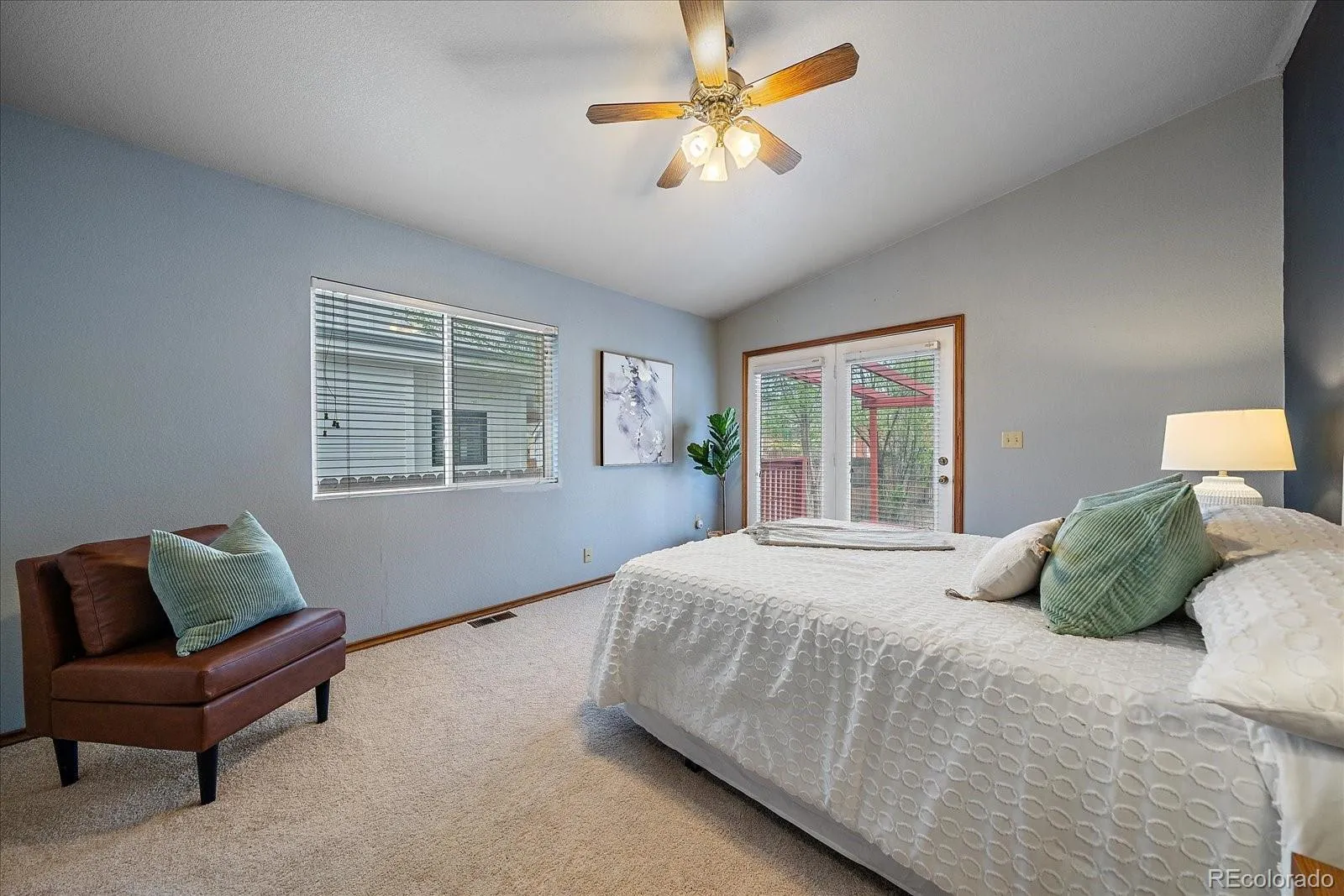 04072026230322 1600 16