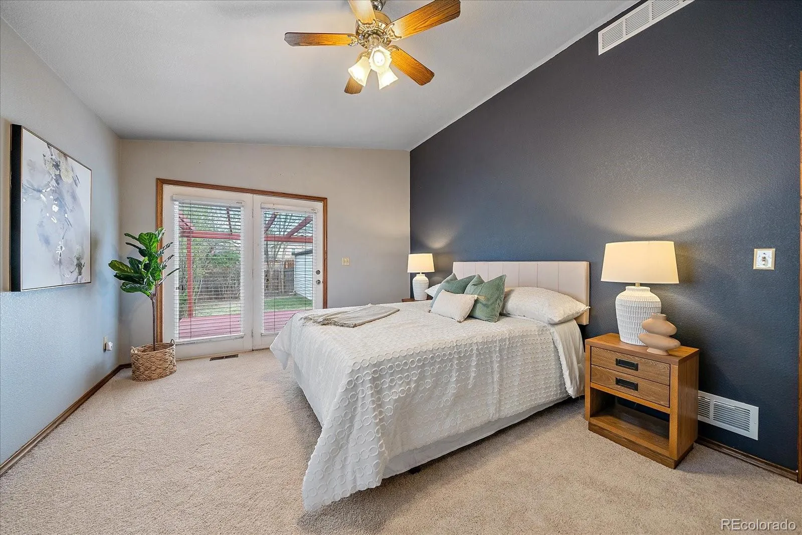 04072026230322 1600 17