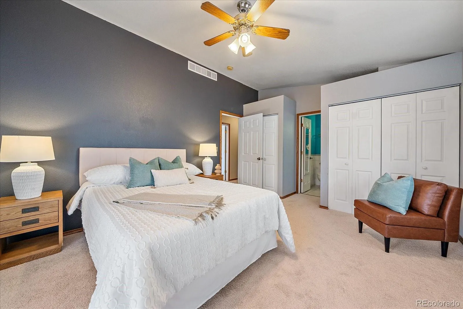 04072026230322 1600 18