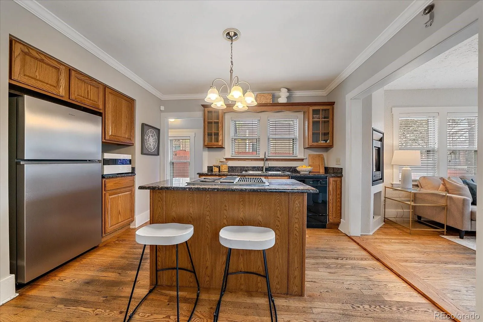 04072026230322 1600 7