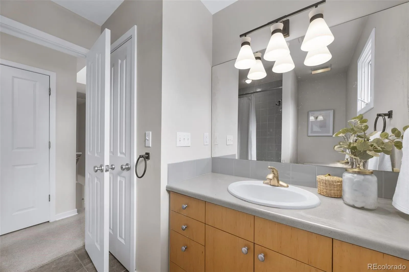 1941 S Fillmore Street Denver CO 80210 MLS #REC3478077 05092026024748 1600 36