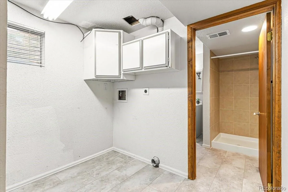 21698 E Powers Circle Aurora CO 80015 | MLS #REC3478397 08252026155416 1200 25