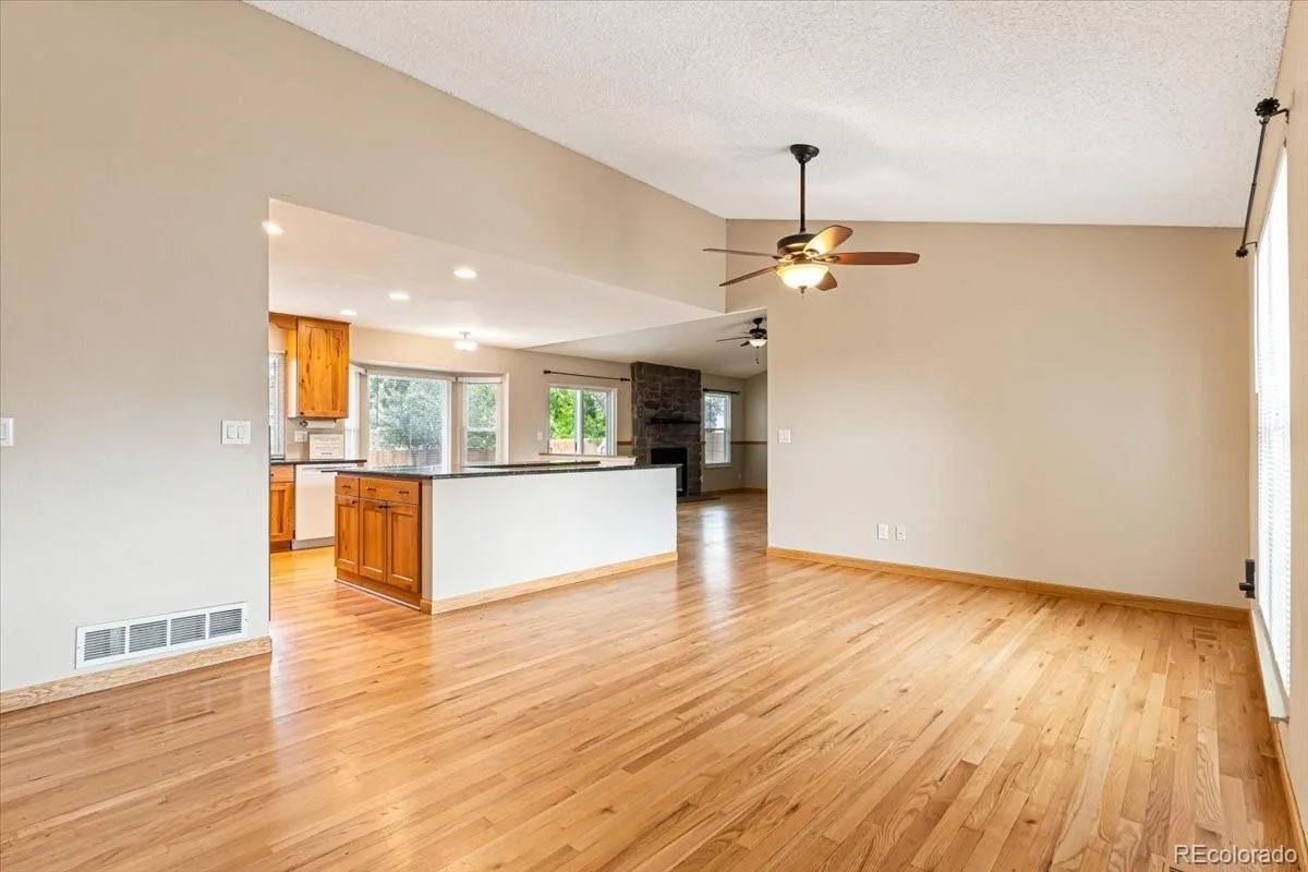 21698 E Powers Circle Aurora CO 80015 | MLS #REC3478397 08252026155416 1200 4