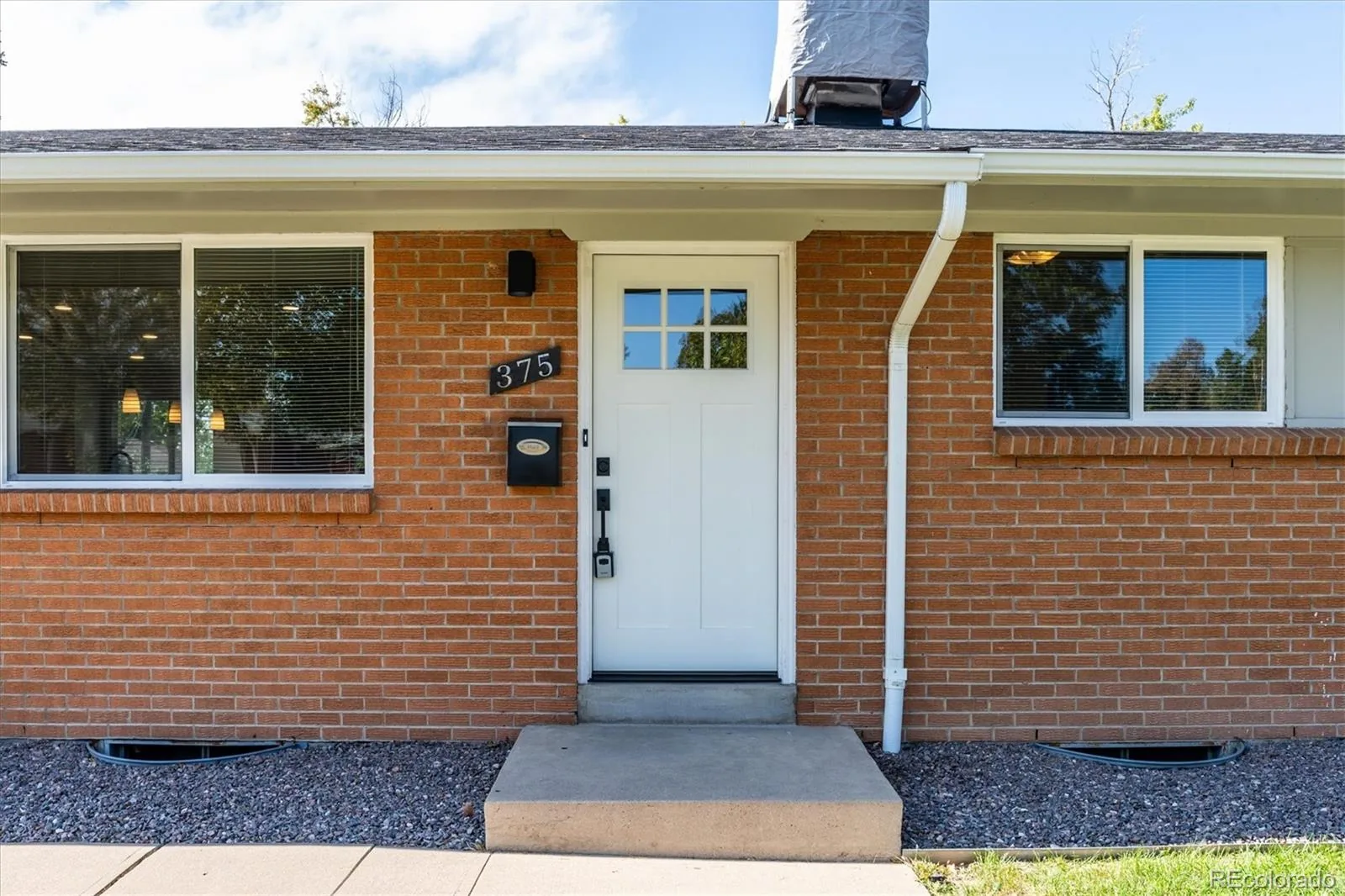 375 Empire Street Aurora CO 80010 | MLS #REC3478519 10152026233828 1600 1