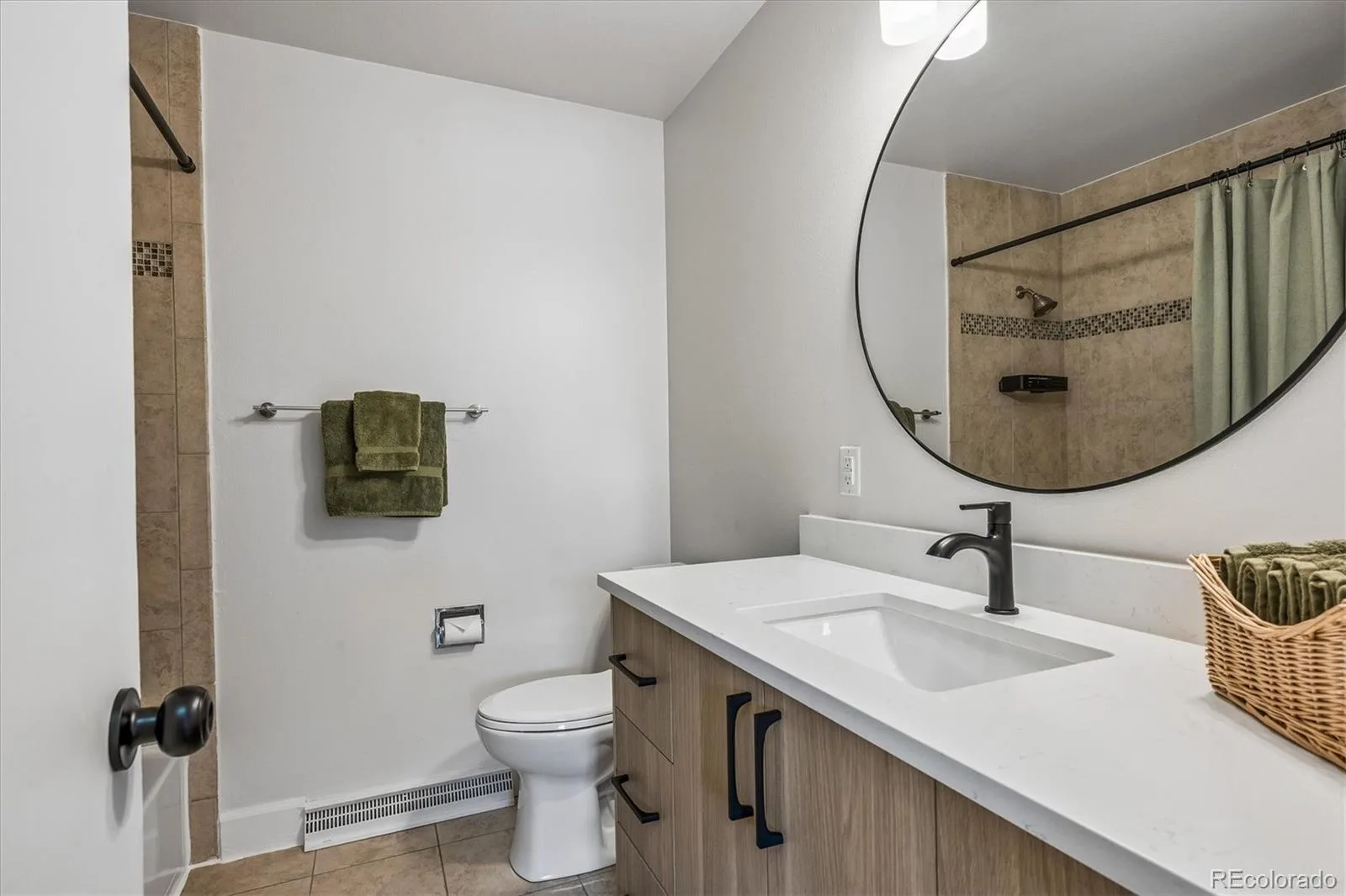 375 Empire Street Aurora CO 80010 | MLS #REC3478519 10152026233828 1600 27