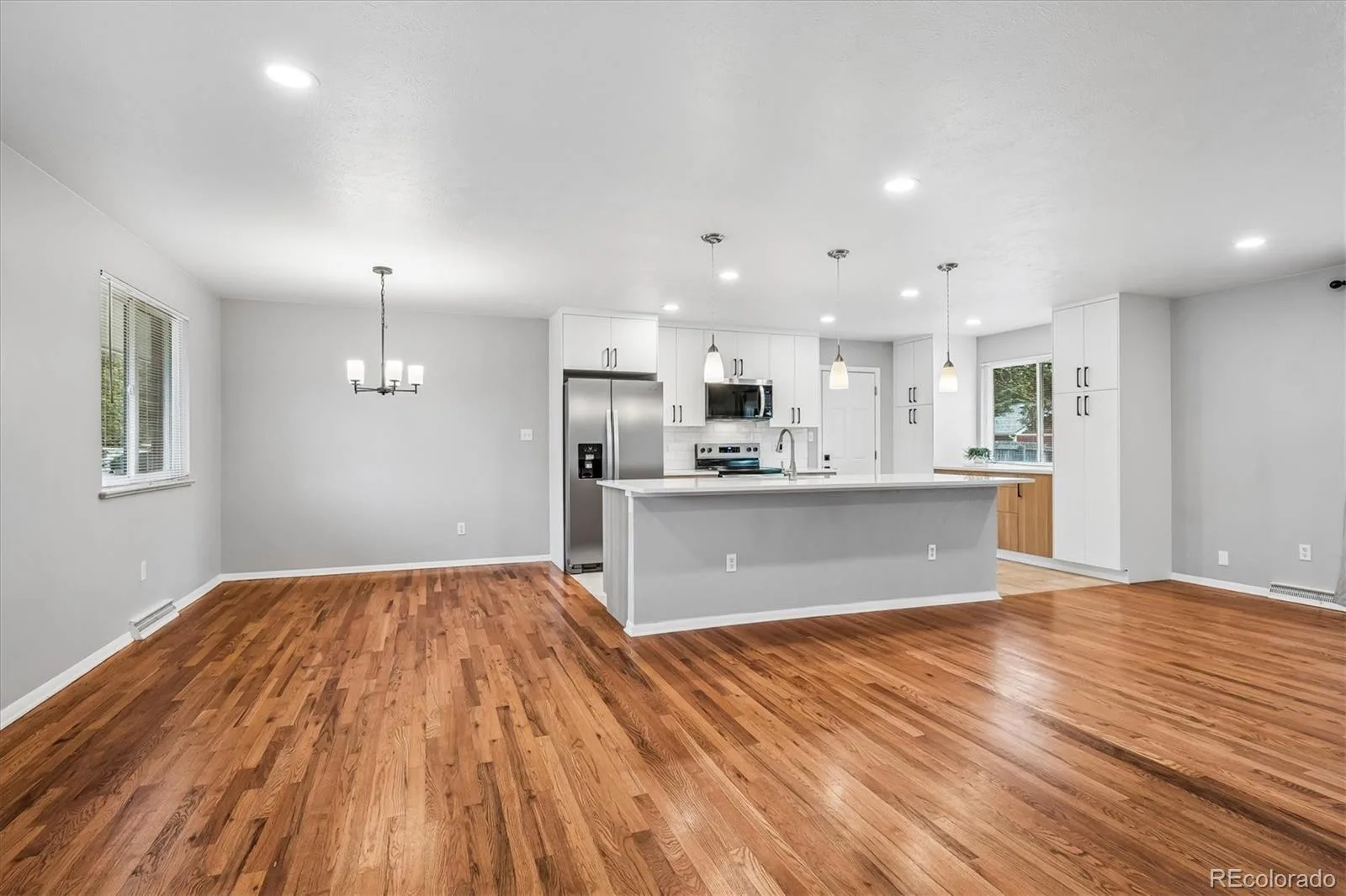 375 Empire Street Aurora CO 80010 | MLS #REC3478519 10152026233828 1600 4