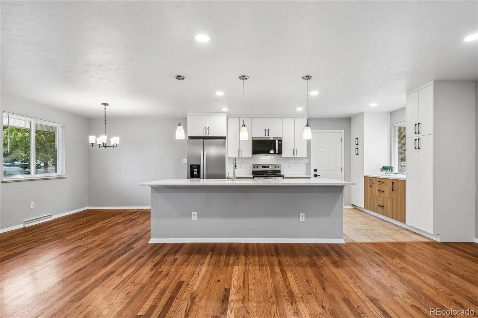 375 Empire Street Aurora CO 80010 | MLS #REC3478519 10152026233828 1600 8