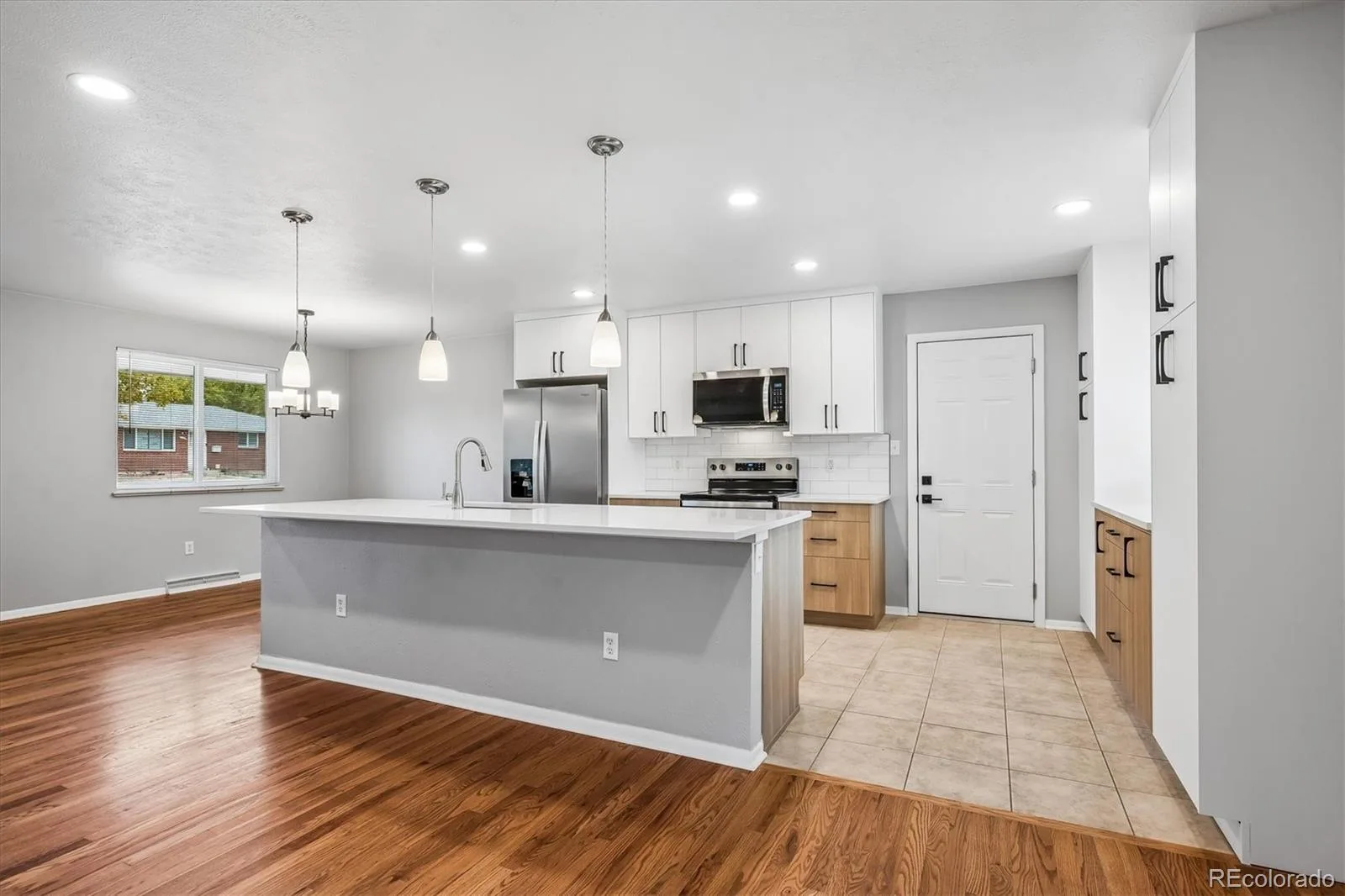 375 Empire Street Aurora CO 80010 | MLS #REC3478519 10152026233828 1600 9