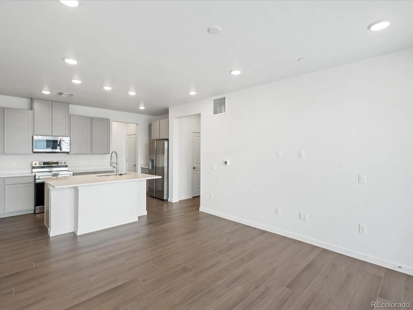 6153 N Ceylon Street #308 #3 Denver CO 80249 MLS #REC3479575 04242026135110 1600 13