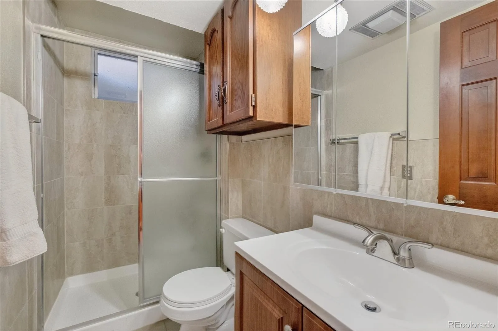 8526 W 10th Avenue Lakewood CO 80215 MLS #REC3481348 06182026035220 1600 35