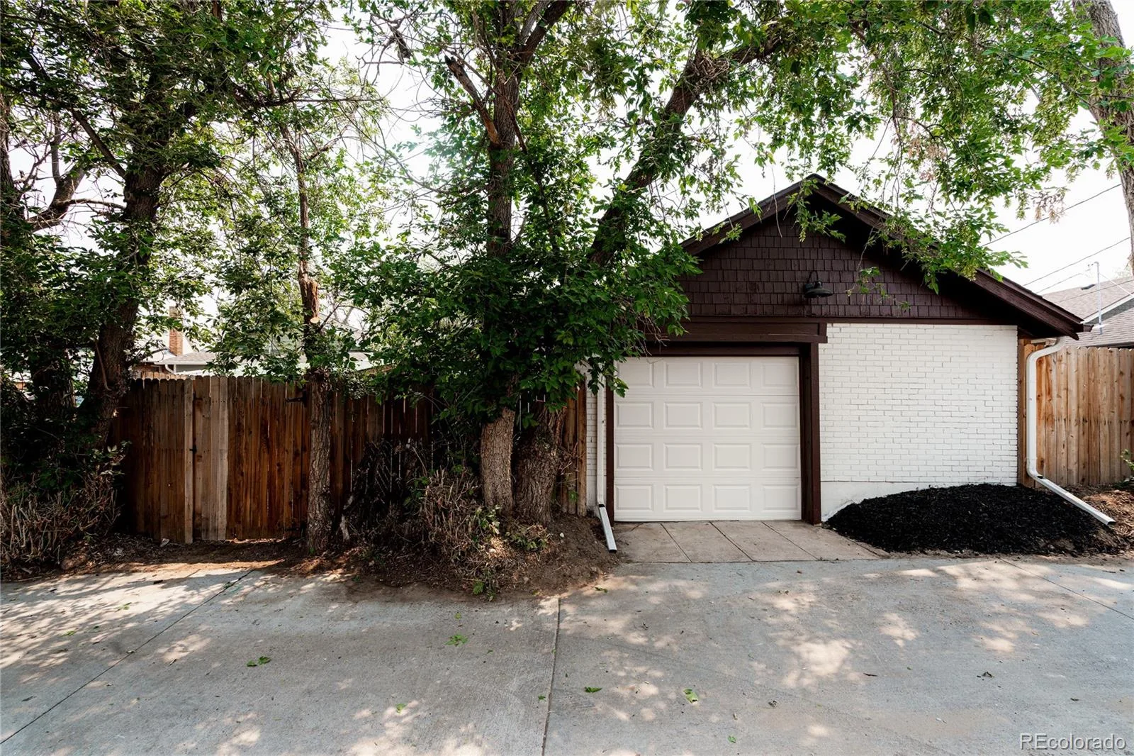 3323 Josephine Street Denver CO 80205 MLS #REC3481702 07092026032604 1600 25