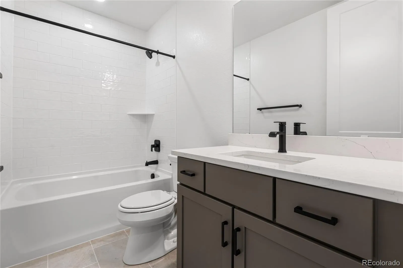 11112 Amber Light Circle Littleton CO 80125 | MLS #REC3482202 05012026121721 1600 22