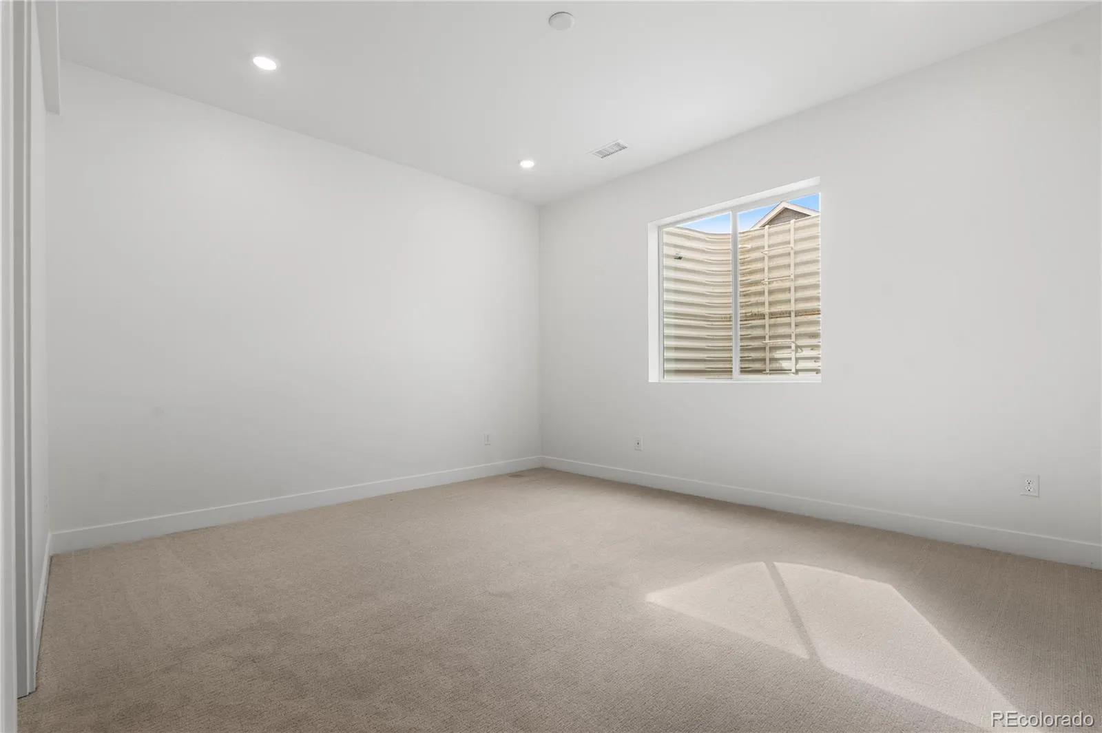 11112 Amber Light Circle Littleton CO 80125 | MLS #REC3482202 05012026121721 1600 23