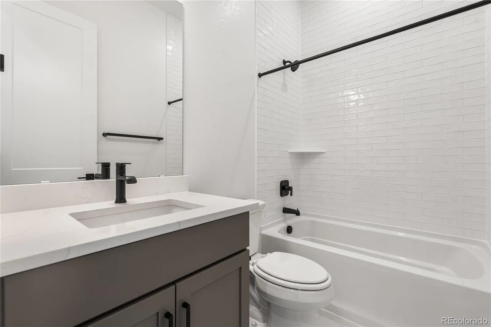 11112 Amber Light Circle Littleton CO 80125 | MLS #REC3482202 05012026121721 1600 24