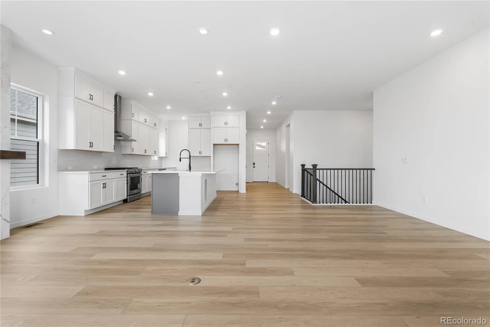 11112 Amber Light Circle Littleton CO 80125 | MLS #REC3482202 05012026121721 1600 3