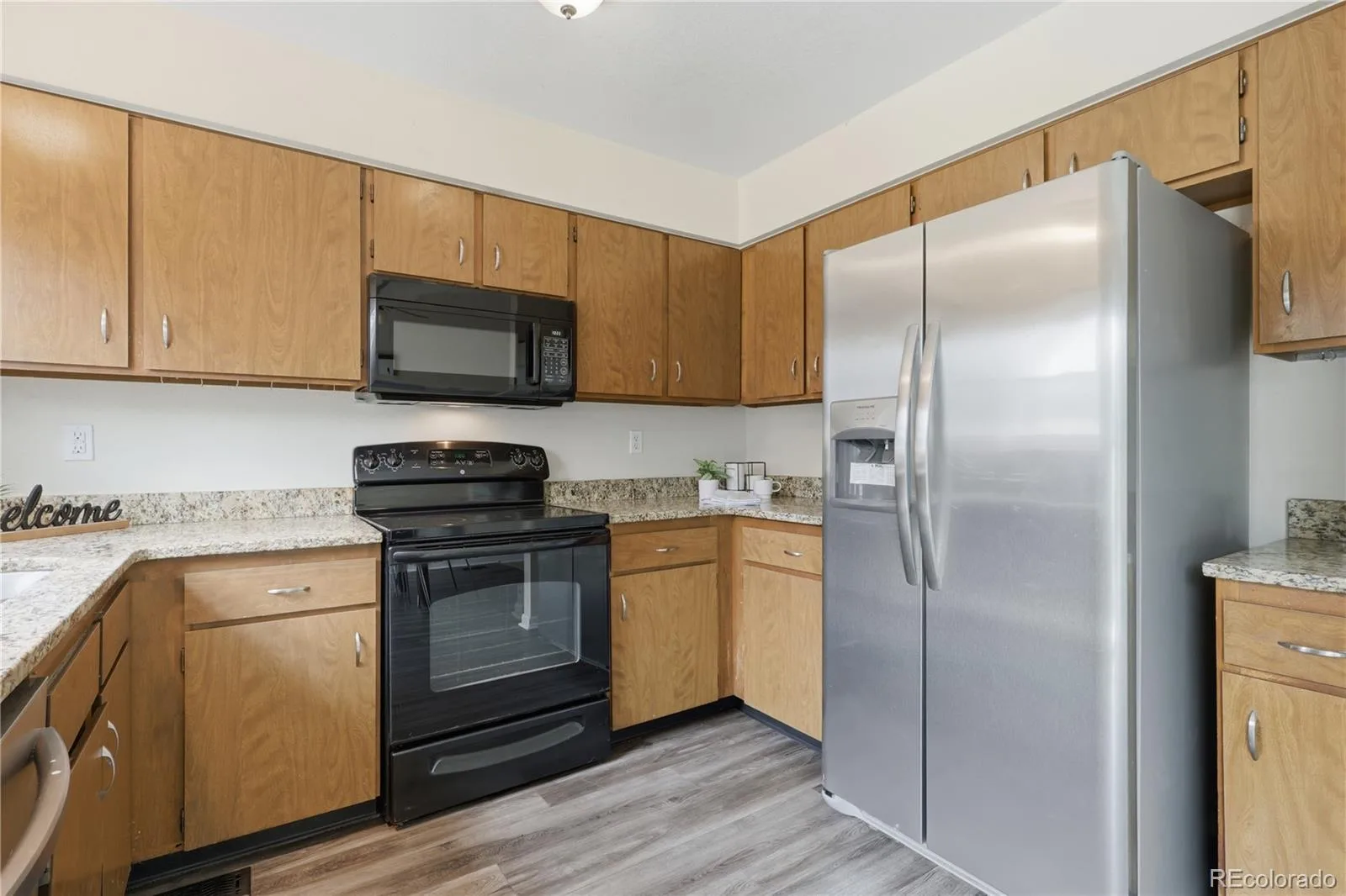 4100 S Laredo Way Aurora CO 80013 | MLS #REC3482517 08162026191658 1600 15