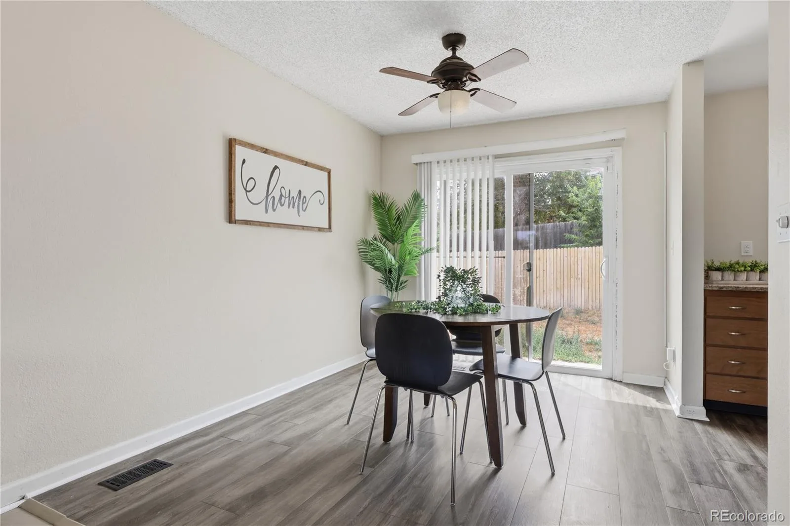 4100 S Laredo Way Aurora CO 80013 | MLS #REC3482517 08162026191658 1600 9