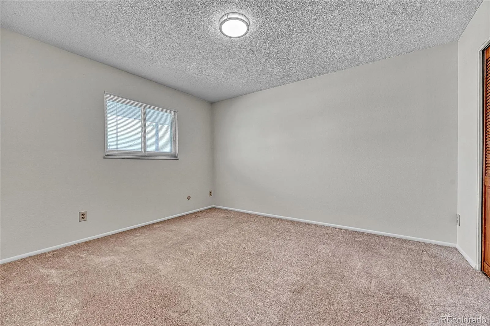 9276 E Nassau Avenue Denver CO 80237 MLS #REC3483768 04032026220305 1600 17
