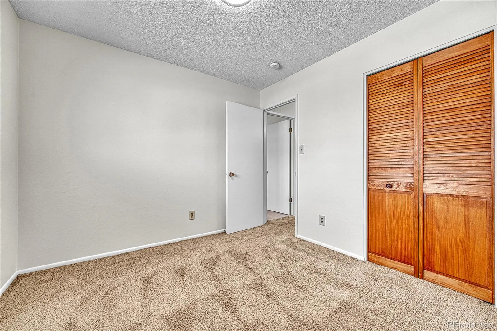 9276 E Nassau Avenue Denver CO 80237 MLS #REC3483768 04032026220305 1600 22